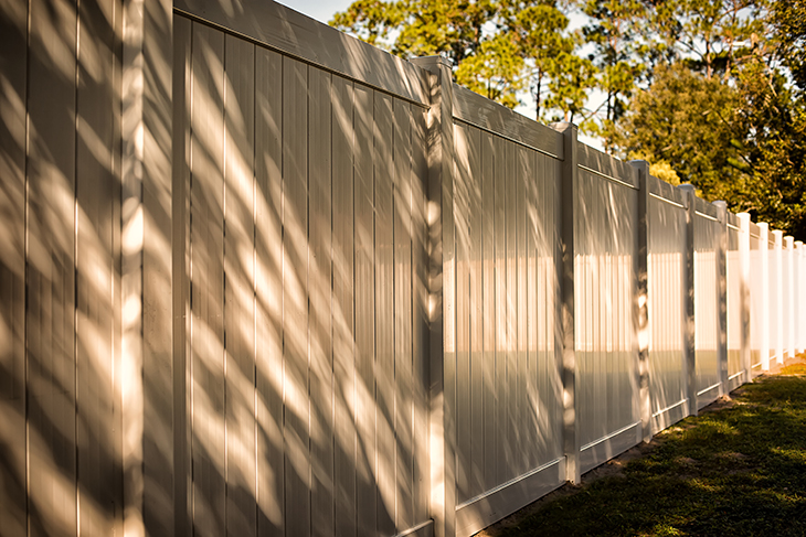 White Solid Privacy Vinyl Fence Solid Privacy Vinyl Fence commerical property